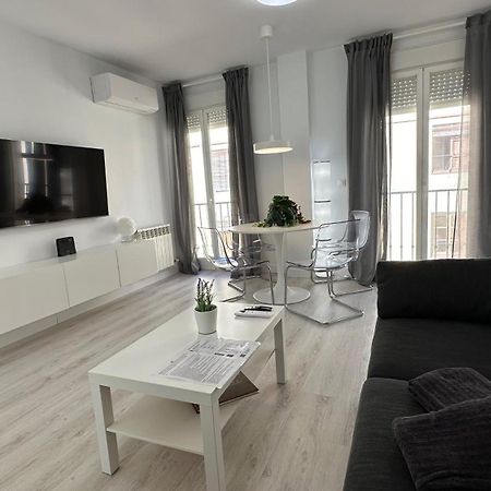 Atico En El Centro De Granada Apartment Luaran gambar